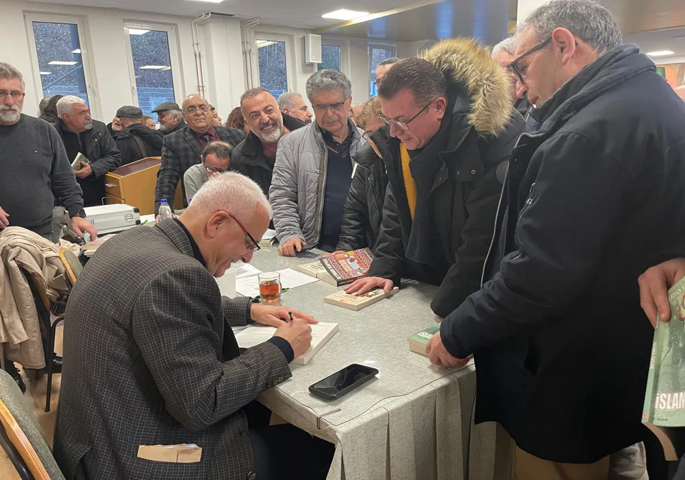 Merdan Yanardağ: “Cumhuriyet Bir Aydınlanma Projesidir”