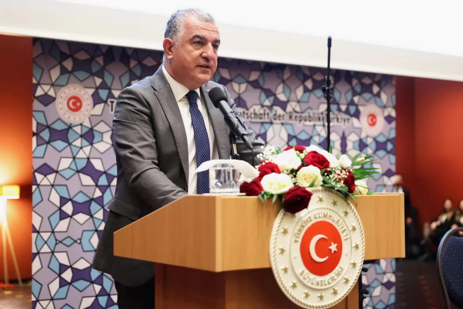 ‘24 Kasım Öğretmenler Günü’ Berlin Büyükelçiliği’nde anlamlı bir törenle kutlandı