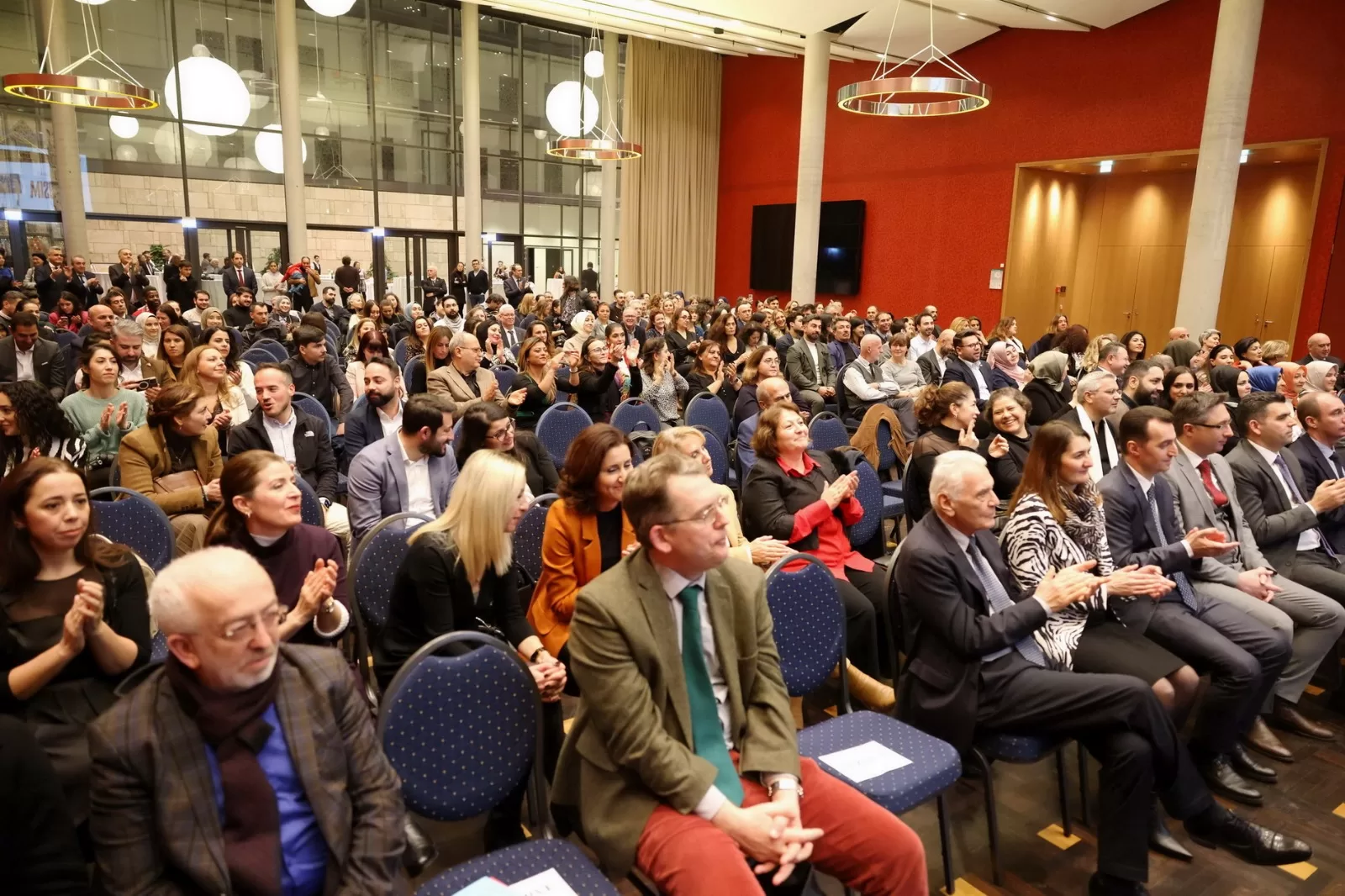‘24 Kasım Öğretmenler Günü’ Berlin Büyükelçiliği’nde anlamlı bir törenle kutlandı
