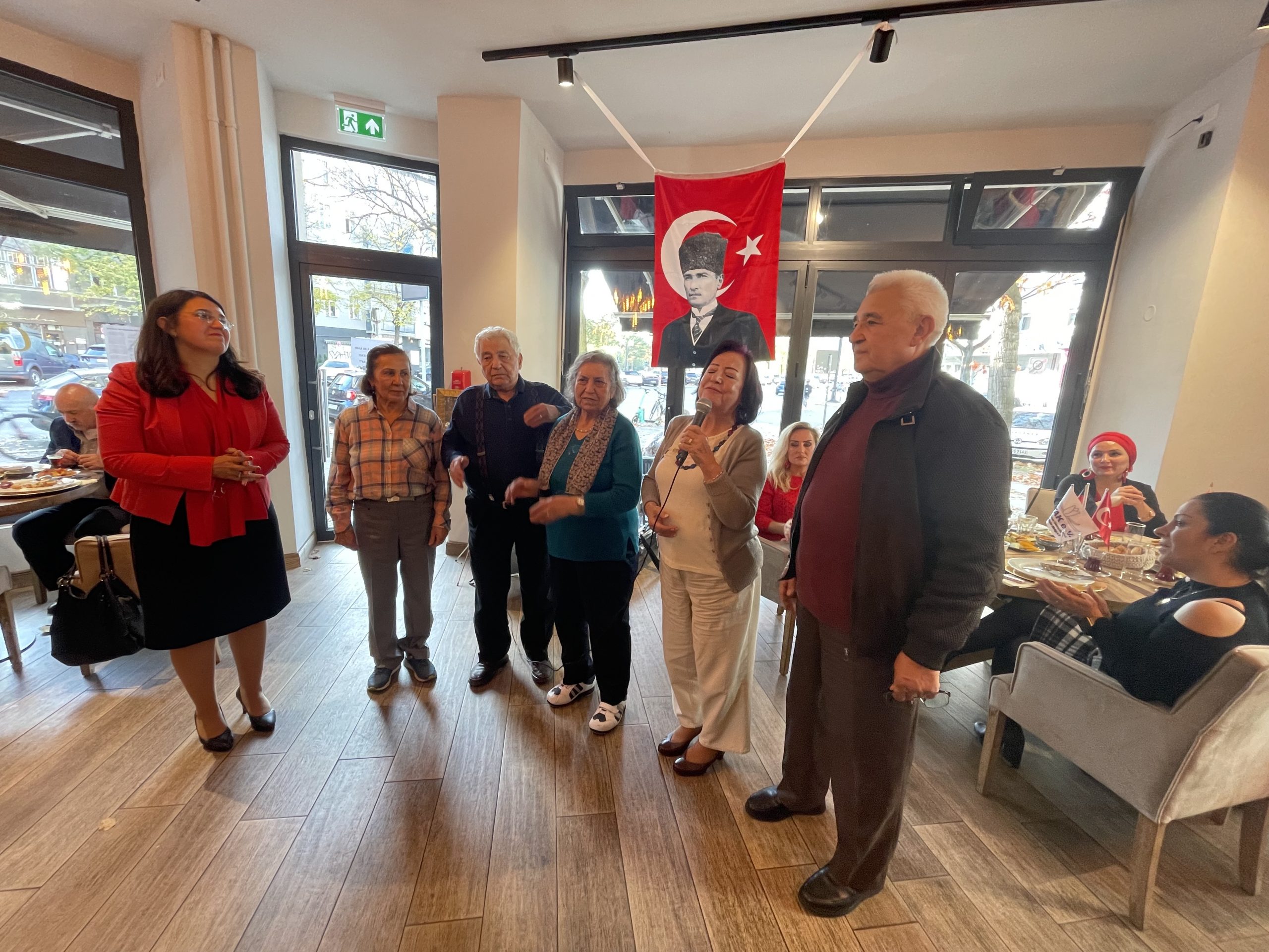 BETAK, Cumhuriyet`in 98. ve Almanya`ya göçün 60. Yılını kutladı
