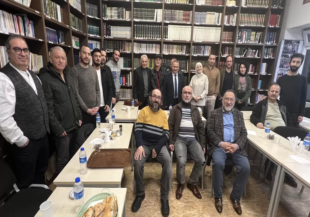 “Almanya tarihi hatanın bedelini, Filistin halkına ödetmemelidir”