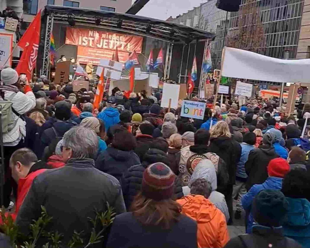 Nürnberg’de aşırı sağ protesto edildi