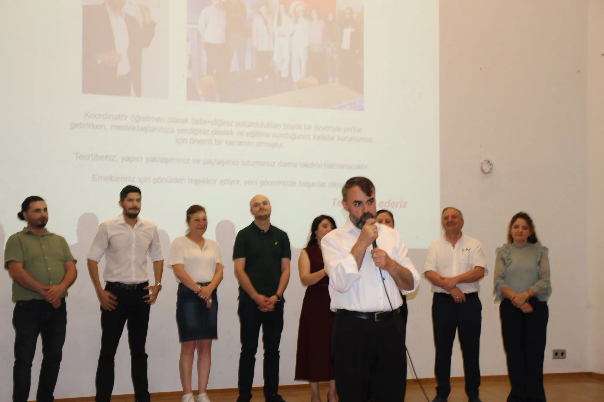 Hamburg’da Türkçe Öğretmenlerine Duygu Dolu Veda