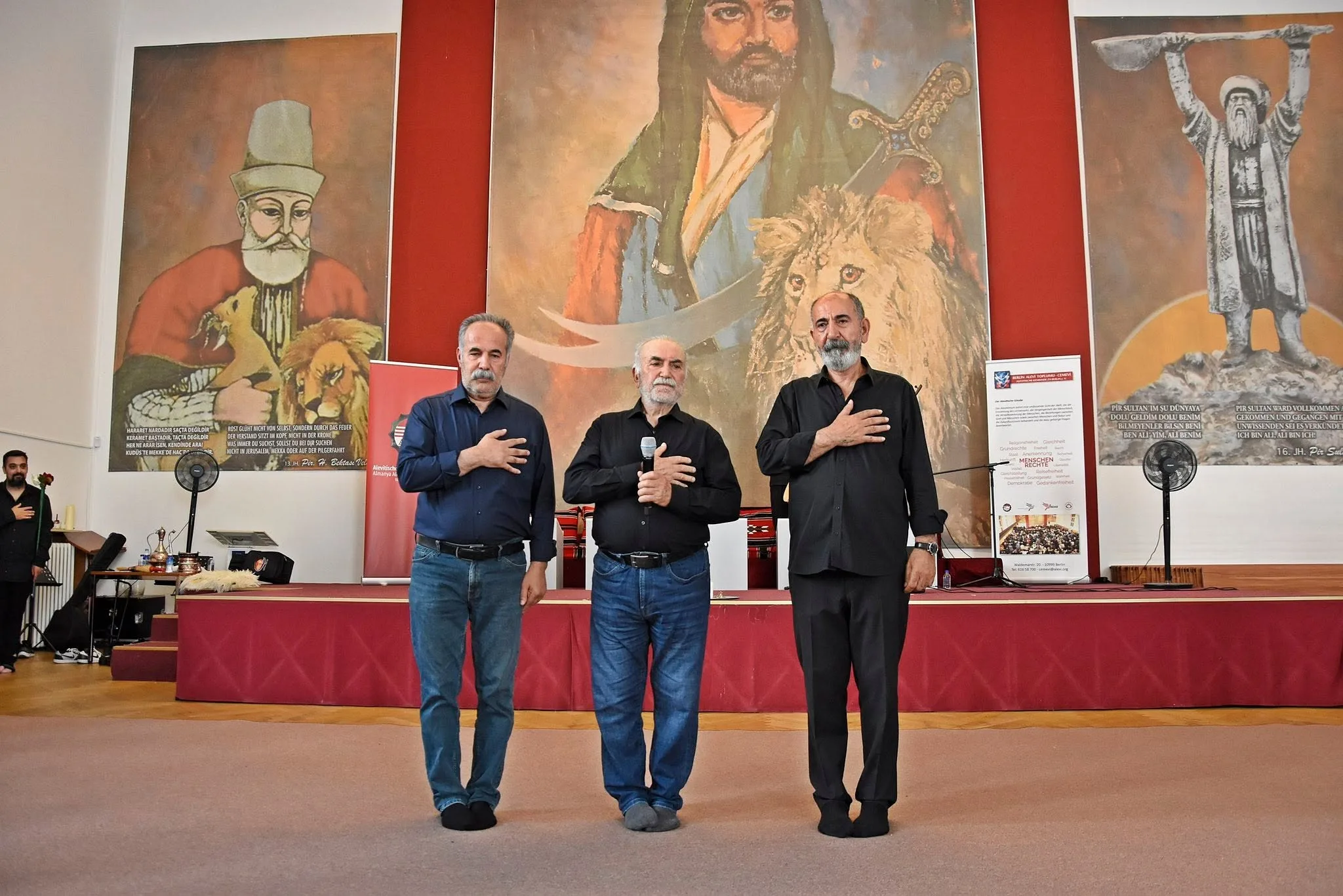 Berlin’de Muharrem Ayı, Aşure Lokması ve Cem Erkanıyla Tamamlandı