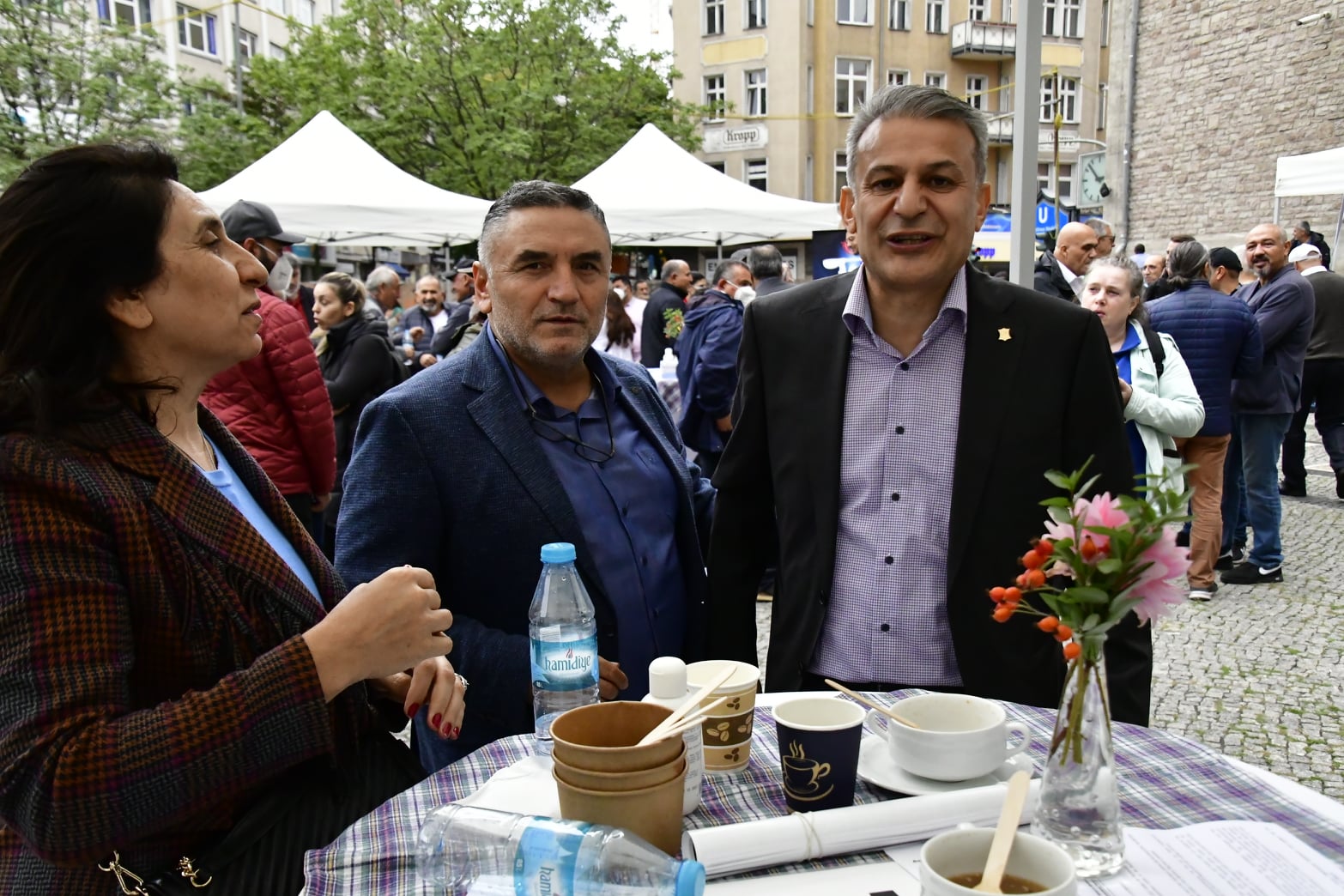Berlin’de Sivaslı Canlar’dan Aşure