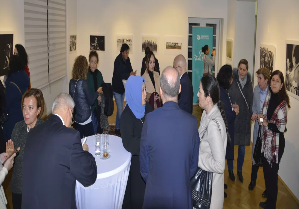 ‘Veysel Gider Adı Kalır ‘Koleksiyon sergisi Viyana’da açıldı