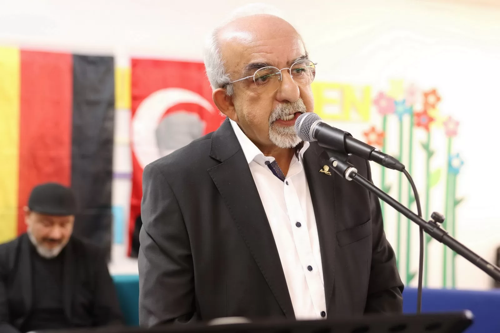 Berlinli Şairler Aziz Nesin İlkokulu’nda buluştu