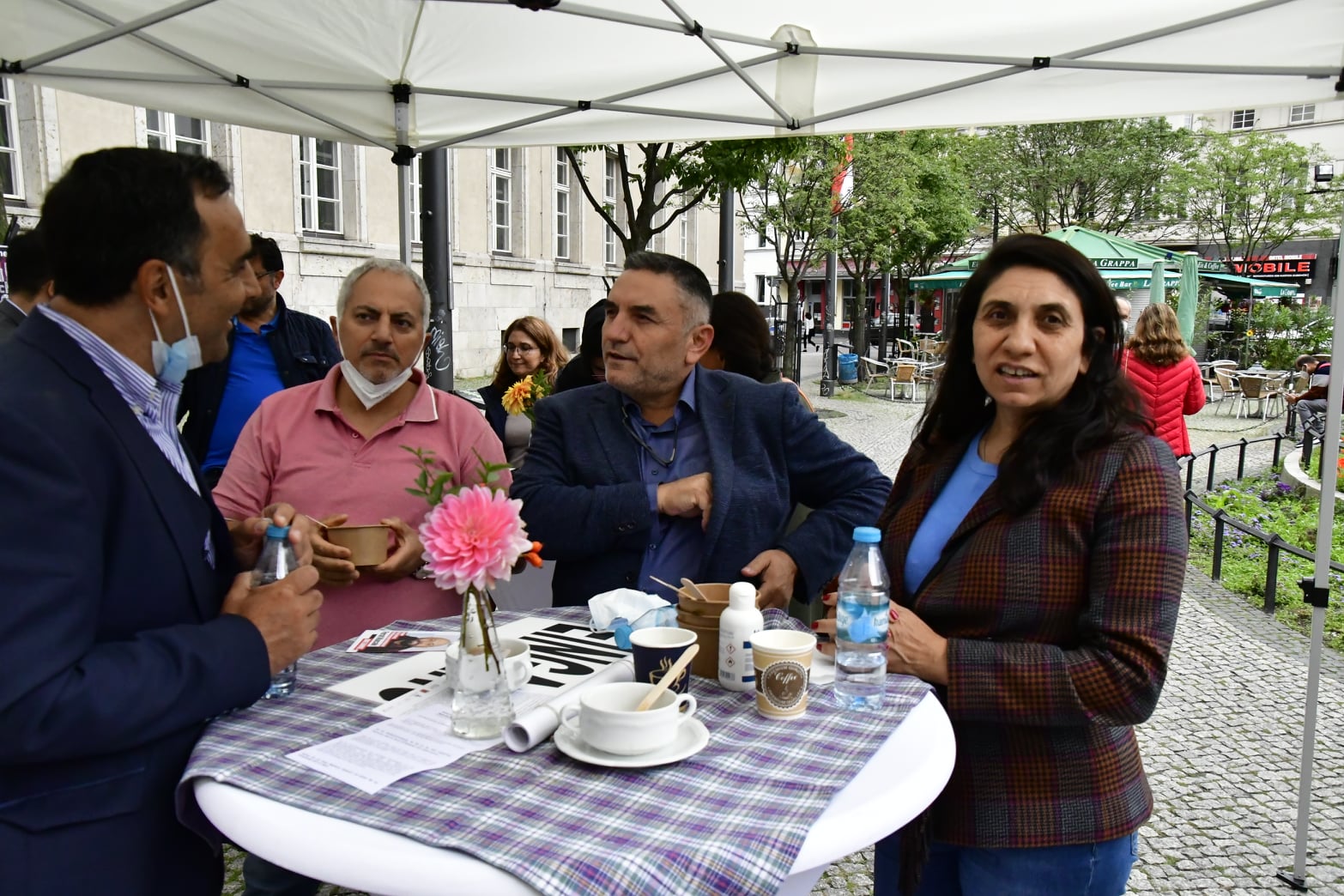Berlin’de Sivaslı Canlar’dan Aşure