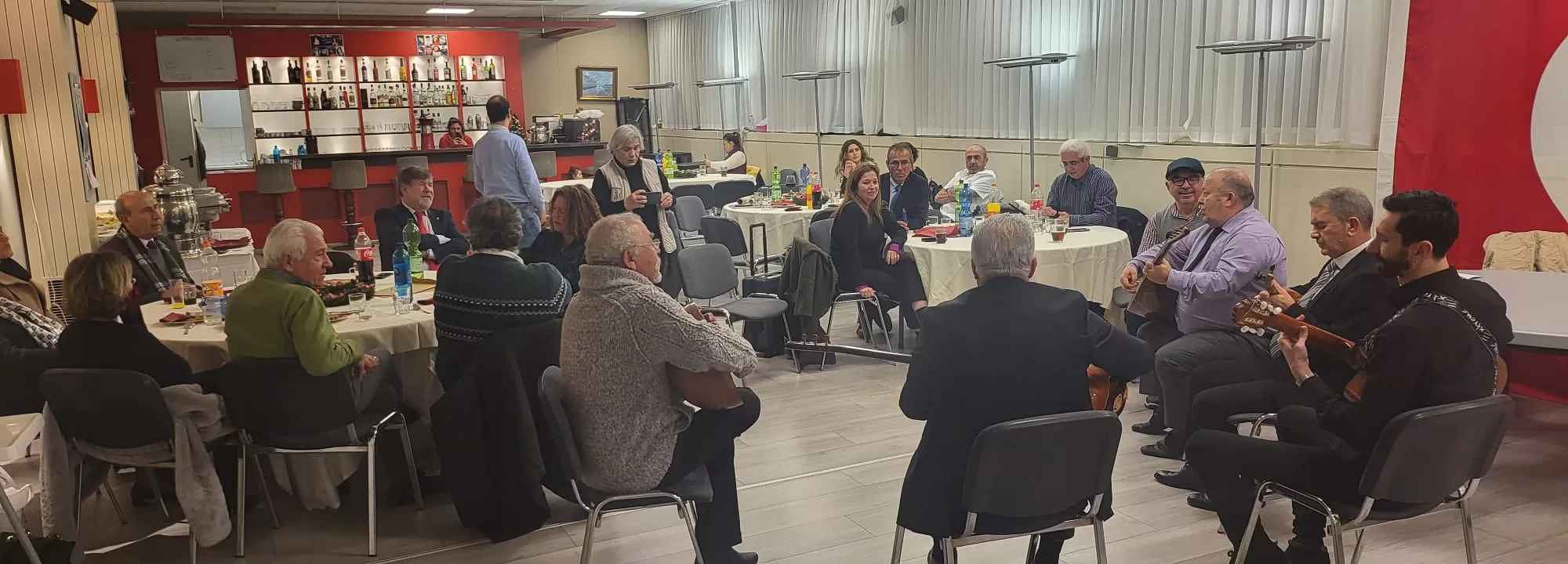Öğretmenlerin yıllık kutlamasında “öğretmen yetiştirme” sorumluluğu vurgulandı