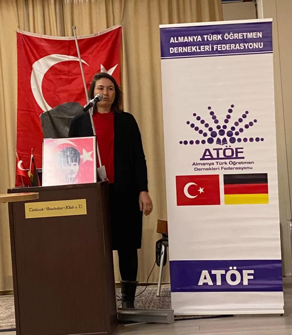 Öğretmenlerin yıllık kutlamasında “öğretmen yetiştirme” sorumluluğu vurgulandı