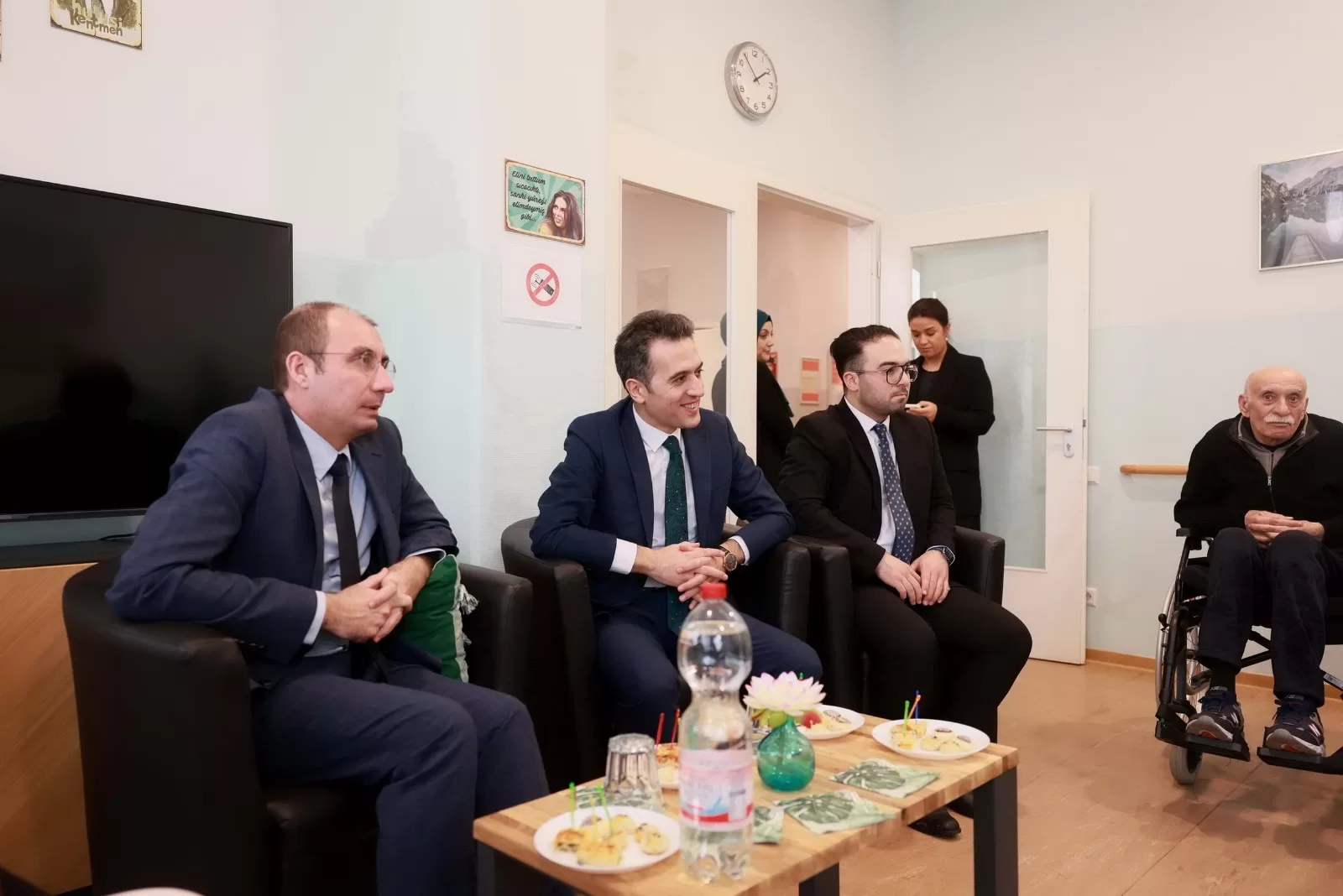 Başkonsolos Şanlı Turkuaz Gündüz Bakım Evi’ni ziyaret etti