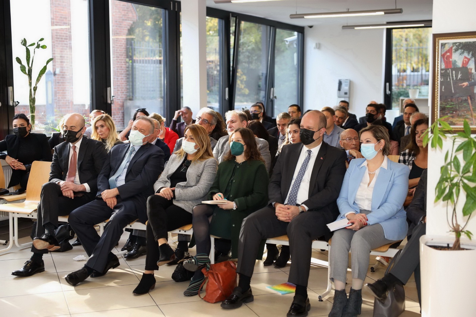 Berlin Başkonsolosluğu`nda 60 Yıllık Başarı Hikayesi başlıklı panel düzenlendi