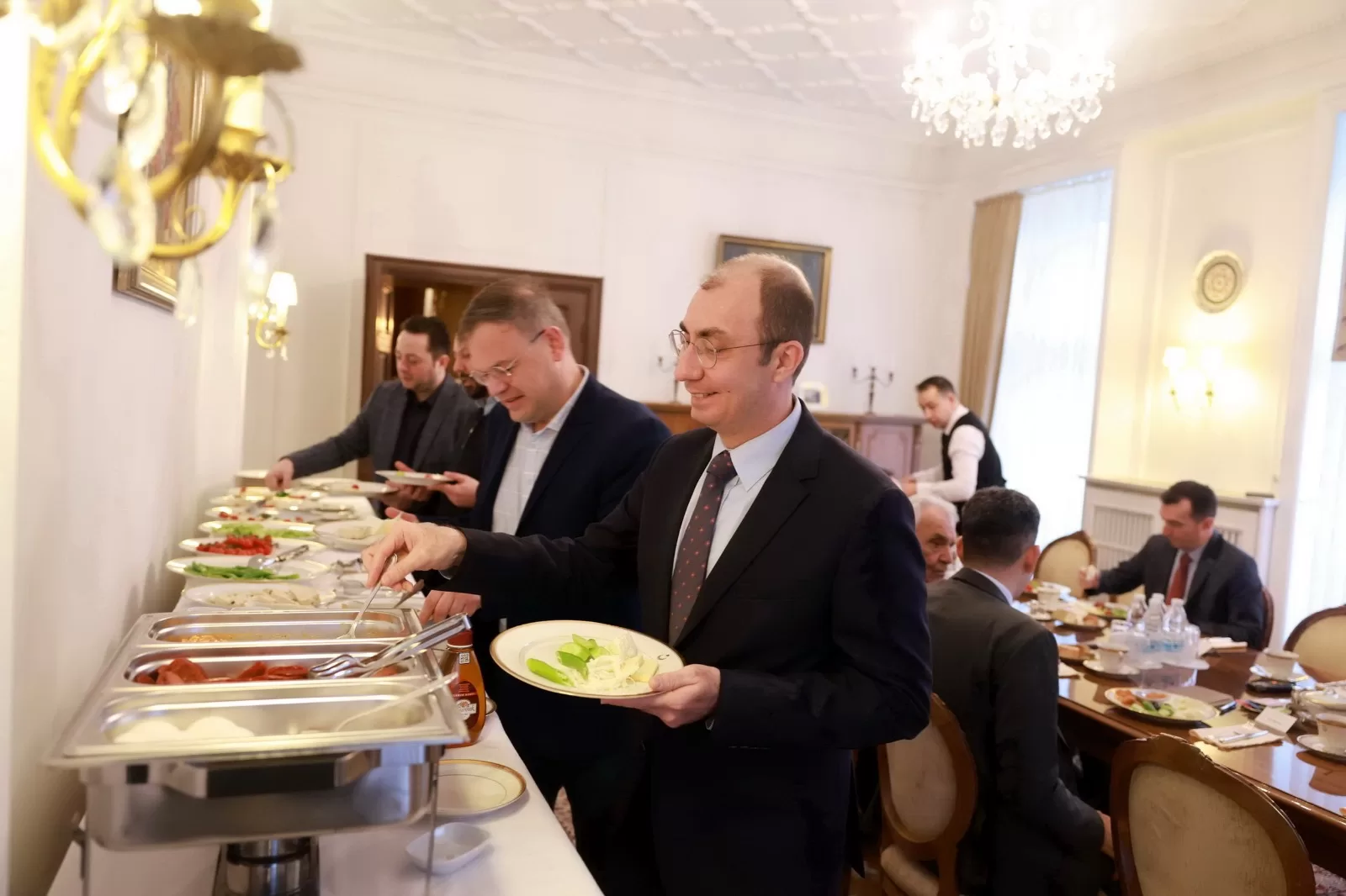 Basın mensupları Berlin Başkonsolosu İlker Okan Şanlı’nın konuğu oldu