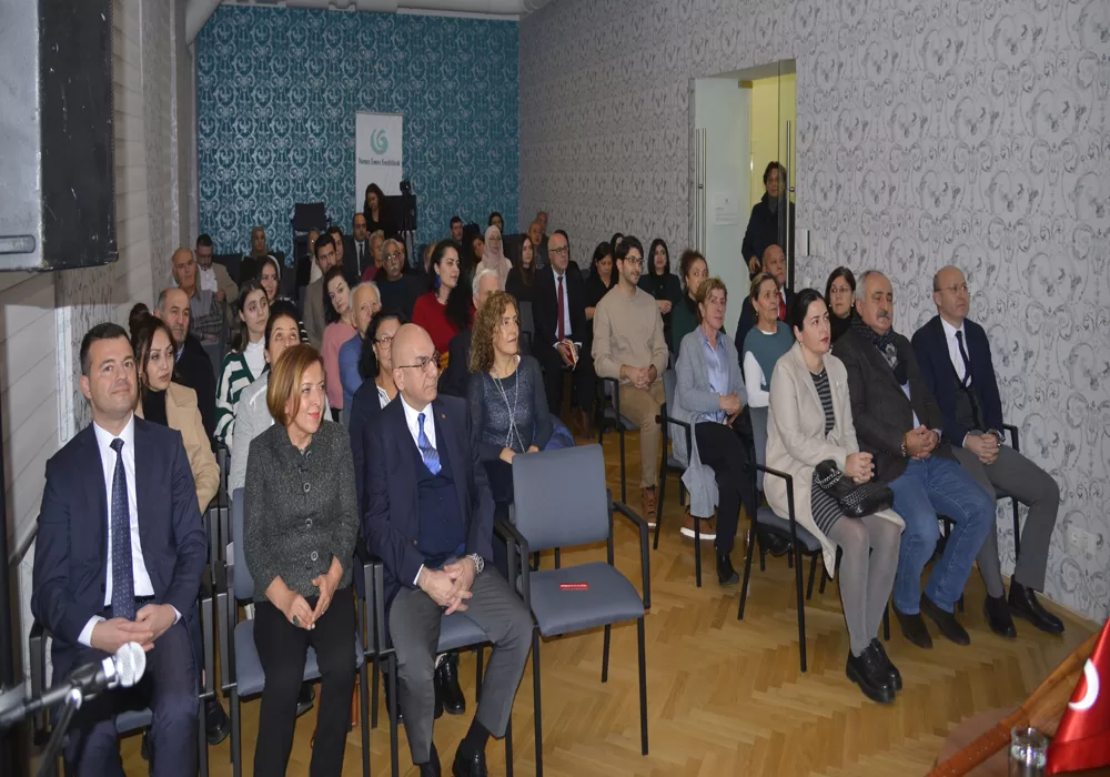 ‘Veysel Gider Adı Kalır ‘Koleksiyon sergisi Viyana’da açıldı