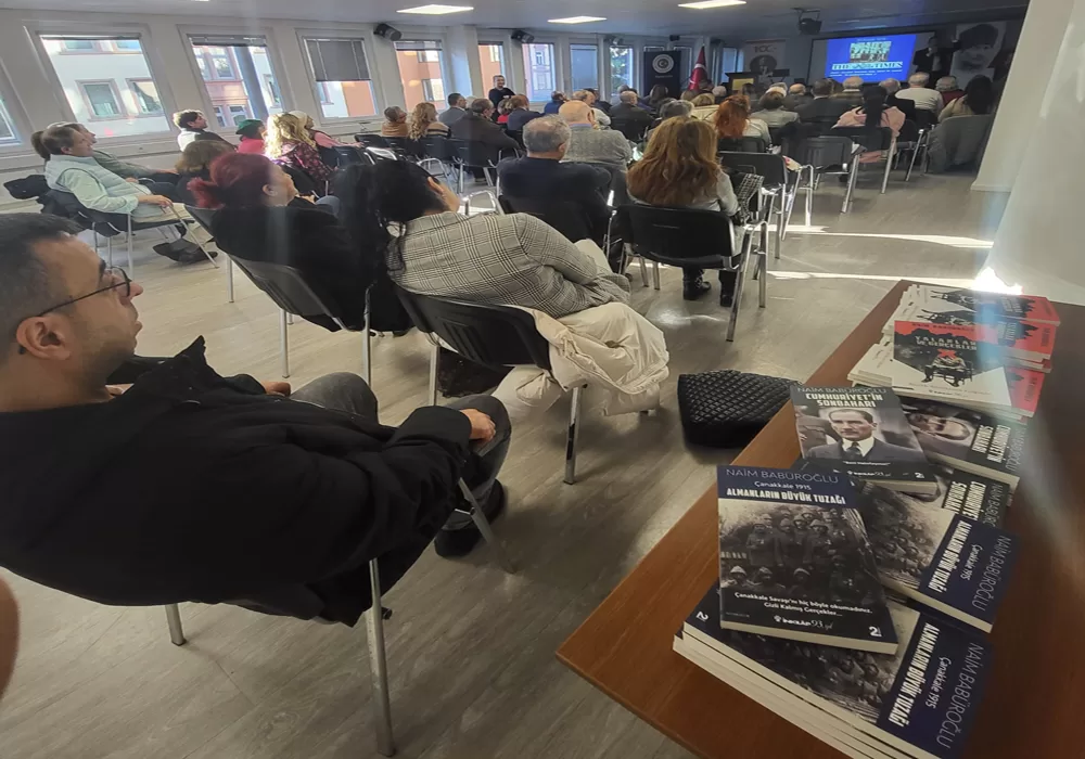 Dr. Naim Babüroğlu, Frankfurt’ta Atatürk ve Cumhuriyet’i anlattı