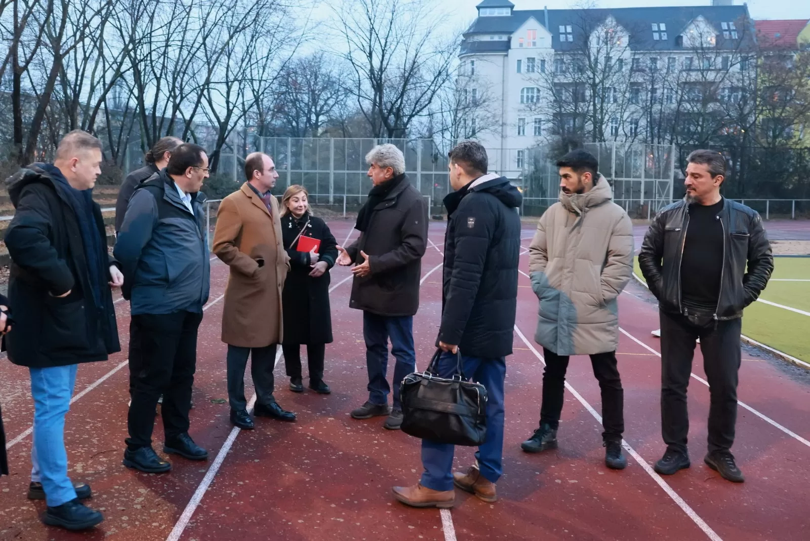 Başkonsolos Şanlı Berlin Türkiyemspor’u ziyaret etti