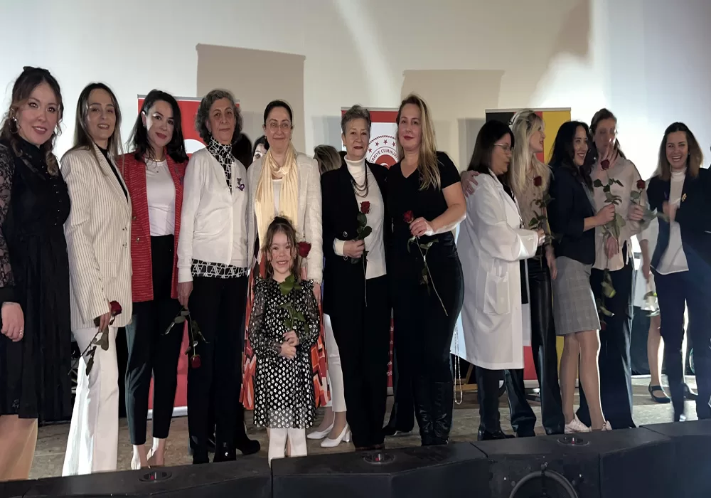 ‘Güçlü kadınlar, güçlü yarınlardır’