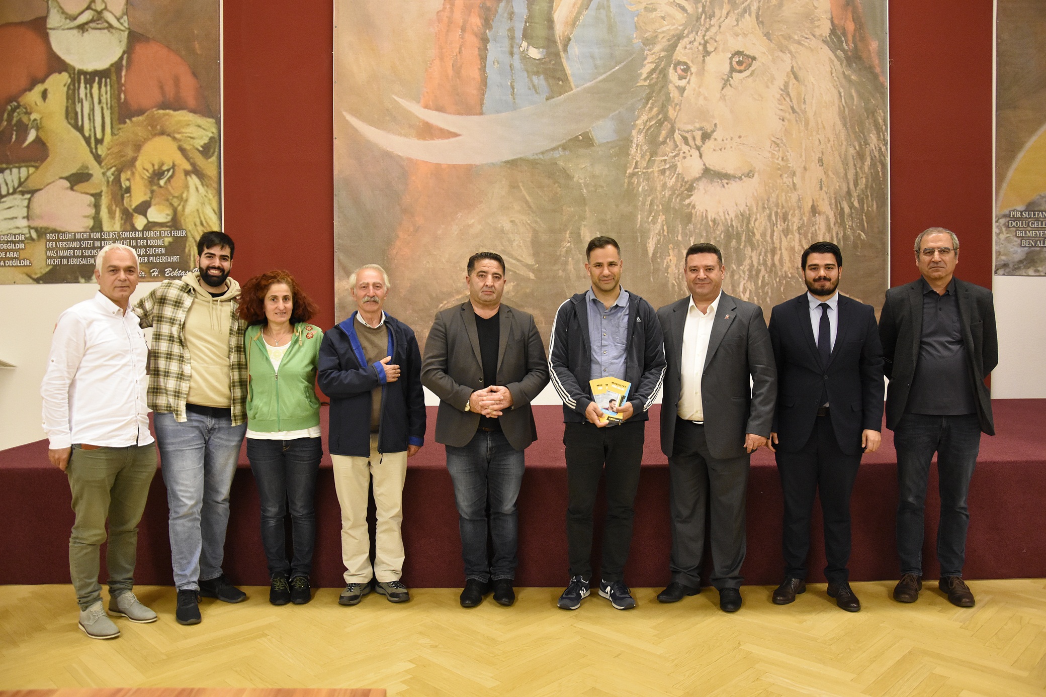 Alman politikacılardan Berlin Cemevi´ne Ziyaret