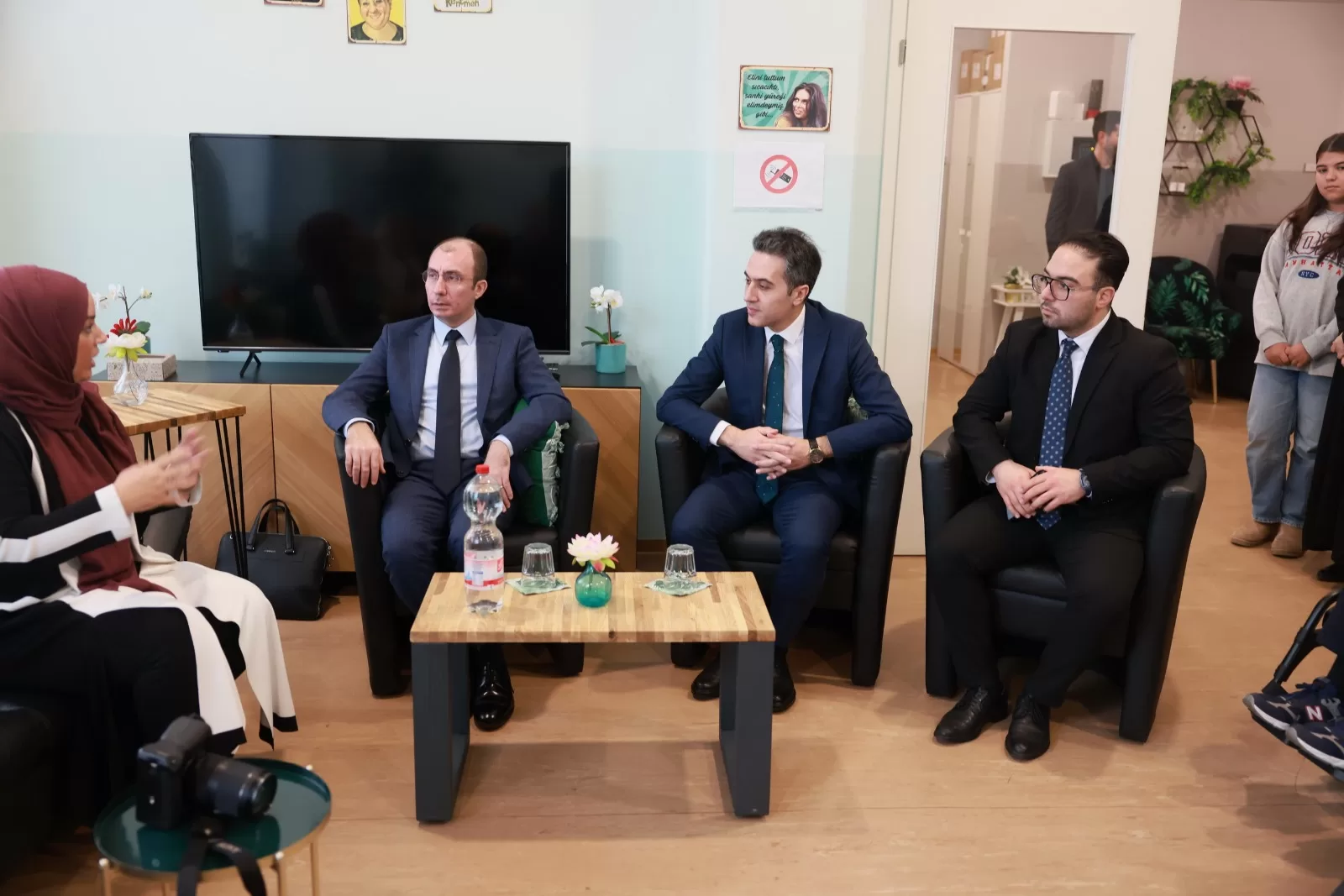 Başkonsolos Şanlı Turkuaz Gündüz Bakım Evi’ni ziyaret etti