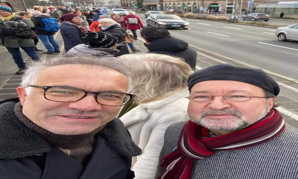 Nürnberg‘ de insan hakları için insan zinciri