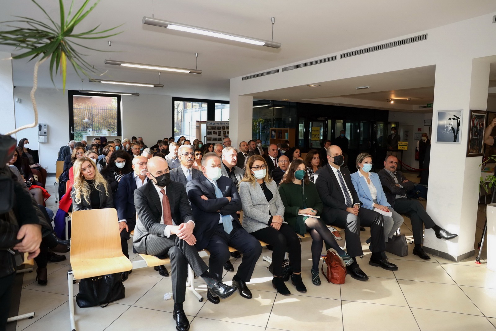 Berlin Başkonsolosluğu`nda 60 Yıllık Başarı Hikayesi başlıklı panel düzenlendi