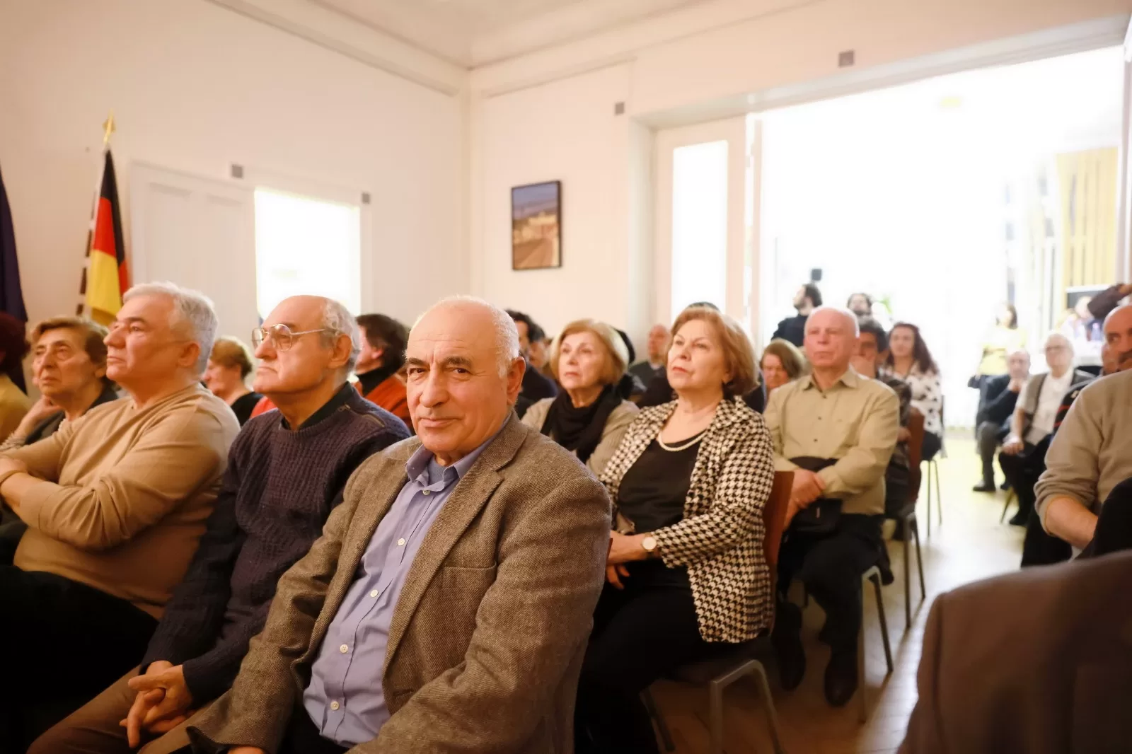 “Silah değil, kalem kullanan yürekli insanlar yok edilemez”