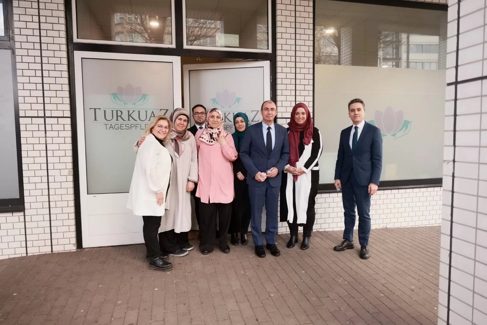 Başkonsolos Şanlı Turkuaz Gündüz Bakım Evi’ni ziyaret etti