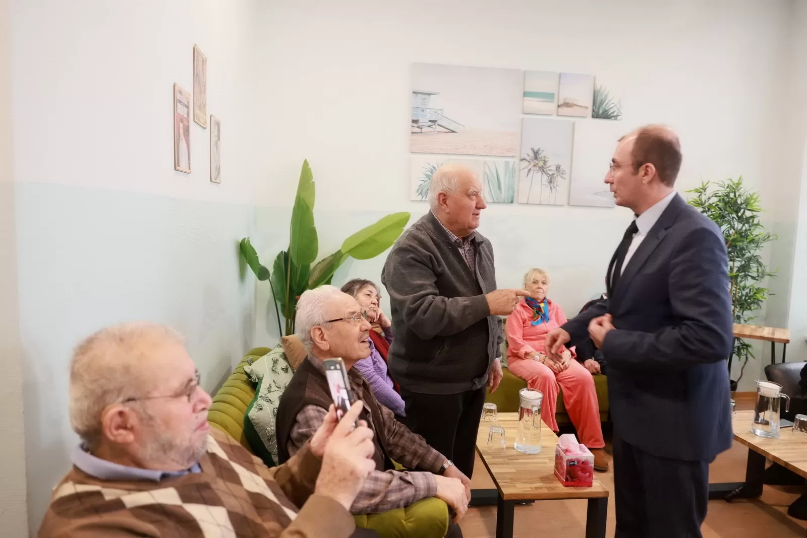 Başkonsolos Şanlı Turkuaz Gündüz Bakım Evi’ni ziyaret etti