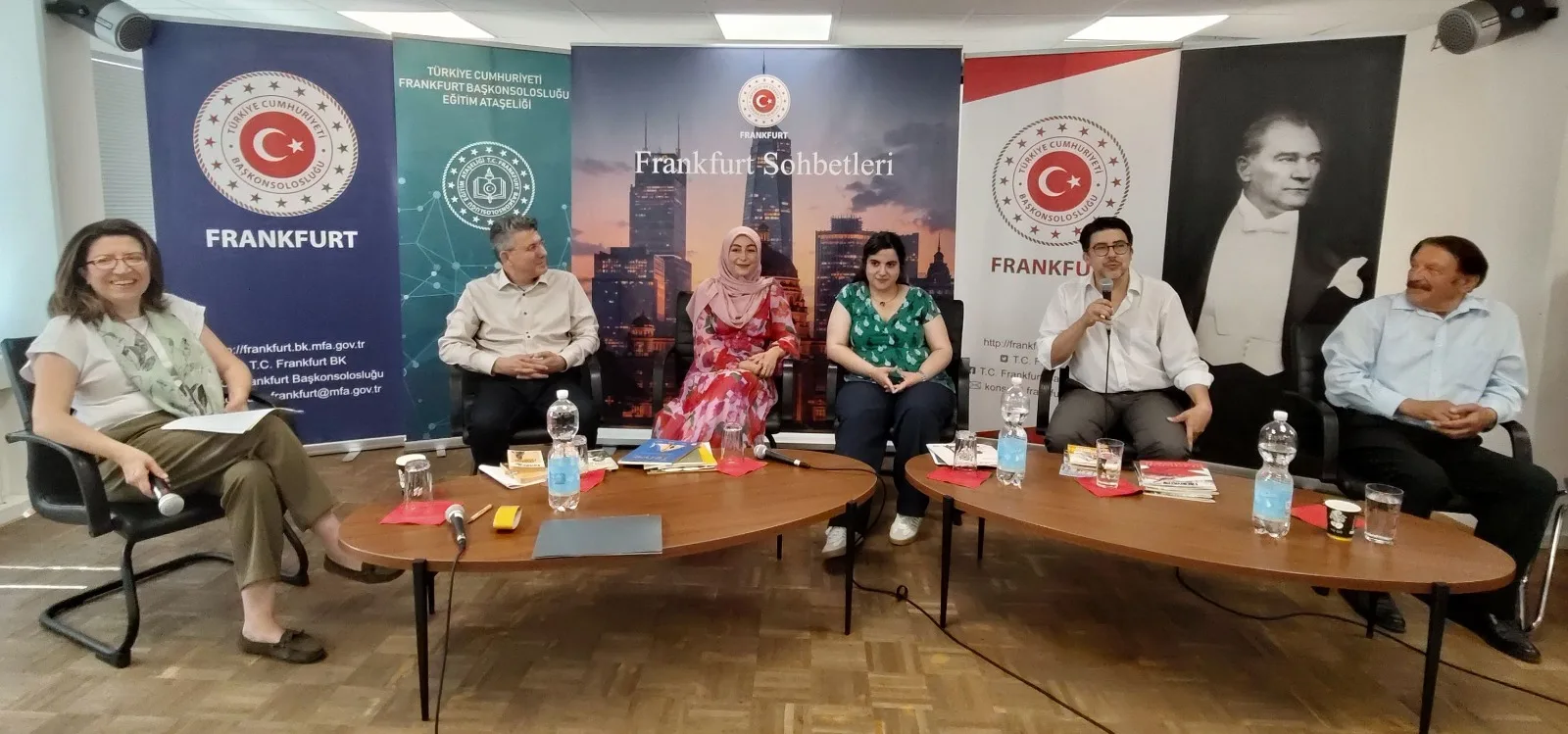 Başkonsolos ve yazarlardan Almanya’da edebiyat sohbeti